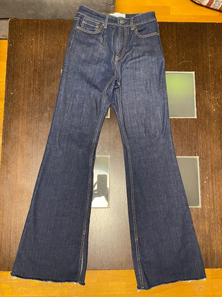 Pantalón campana Stradivarius D74