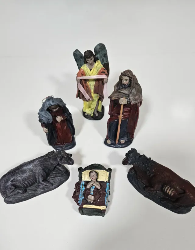 Presepe di Betlemme in plastica con 6 figure