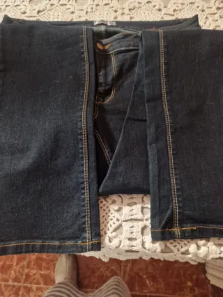 Pantalón tejano mujer tiro bajo