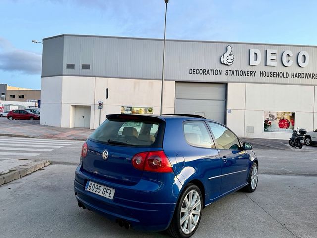 VOLKSWAGEN GOLF V PACK GTI 2.0 TDi