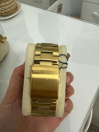 Reloj Diesel Dorado