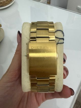 Reloj Diesel Dorado