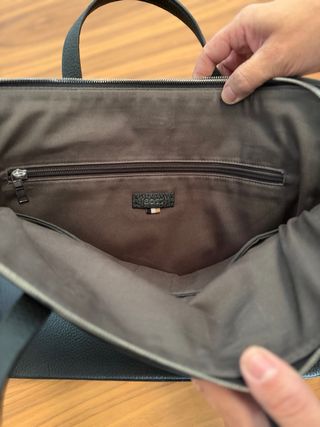 Bolso Boss Negro Piel