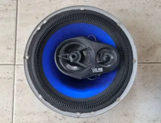 Altavoces coche ovalados y redondos