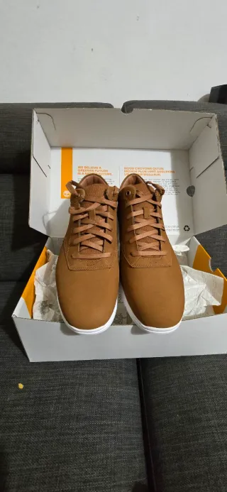 Scarpe marroni Timberland uomo