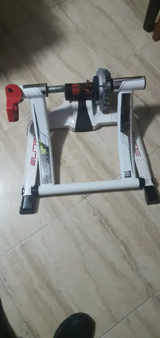 Rodillo Ciclismo Elite QUBO Fluid