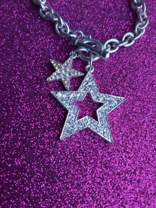 Pulsera Bershka 00s charms de Estrellas con Brillo