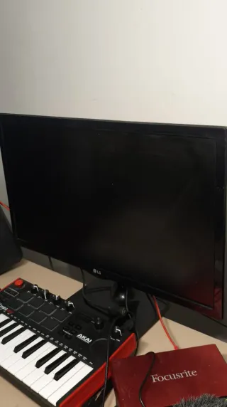 PC GAMER (16 GB RAM) + Monitor 19" (año 2018)