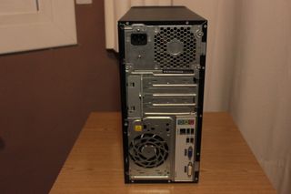 Torre HP Pavilion Negra