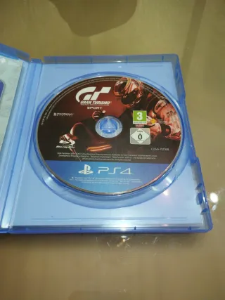 PS4 Juegos: Tennis, Call of Duty y Gran Turismo.