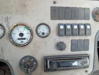 Retroexcavadora JCB Amarilla