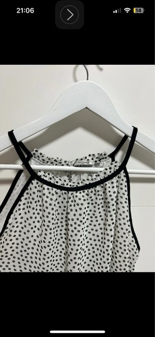 Blusa lunares sin mangas