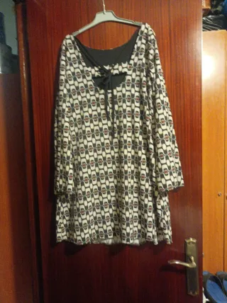Vestido manga larga estampado mujer