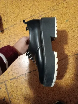 Zapatos Stradivarius plataforma negros