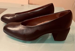 Zapatos salón Wonders Talla 42 , negro .