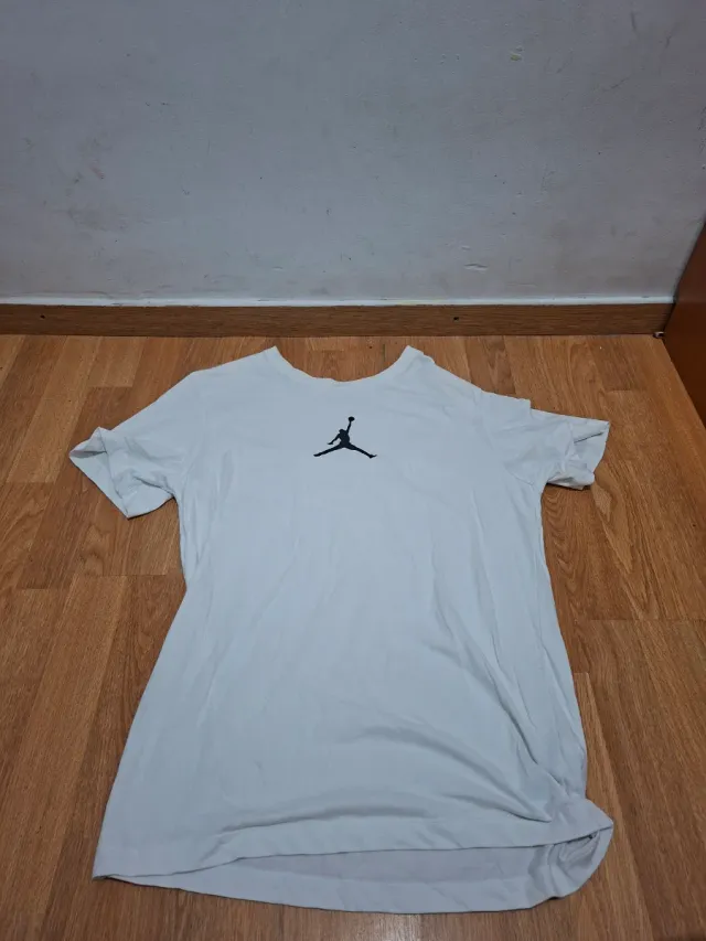 Camiseta Jordan Blanca