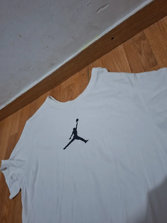 Camiseta Jordan Blanca