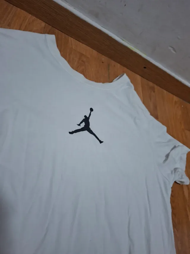 Camiseta Jordan Blanca