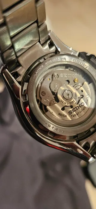 Reloj Seiko Automático Negro y Plateado