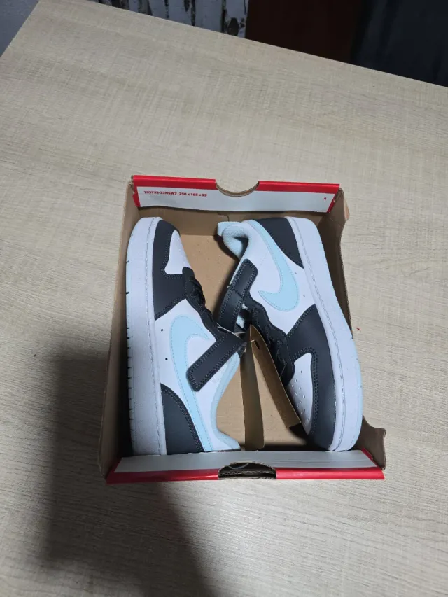 Nike Court Borough Talla 34 Niños