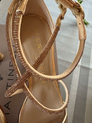 Sandalia Joya Martinelli Dorada