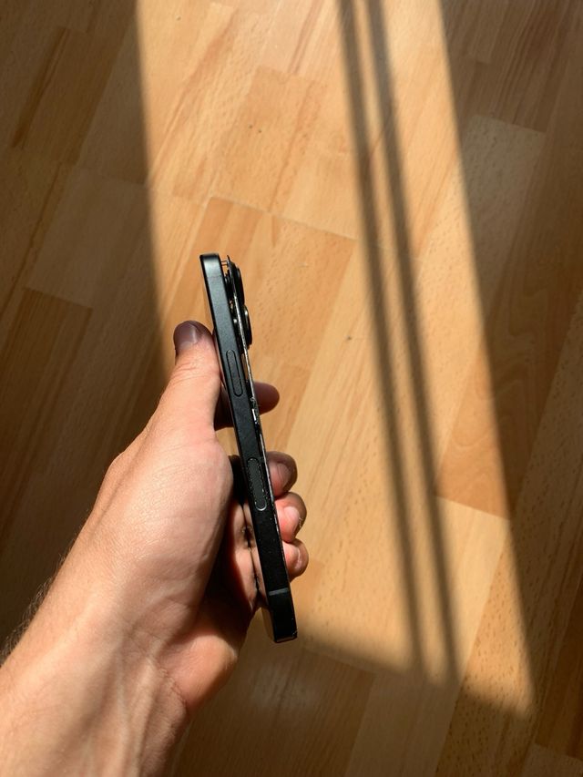 Chasis iPhone 16 Negro