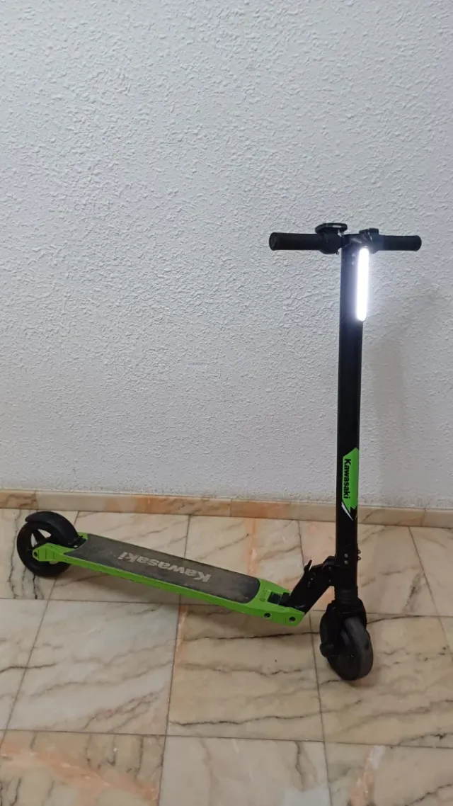 Patín Eléctrico Kawasaki