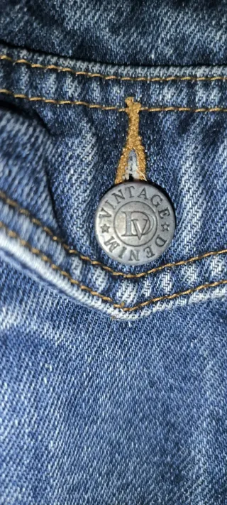 Chaqueta tejana Denim VINTAGE Talla S viene grande