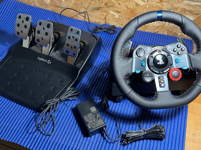 Volante Logitech G29 Driving Force PS5/PS4/PS3