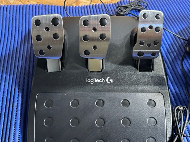 Volante Logitech G29 Driving Force PS5/PS4/PS3