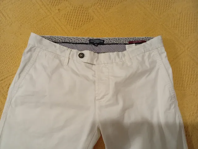Pantalones Chinos Gutteridge. 100% algodón.