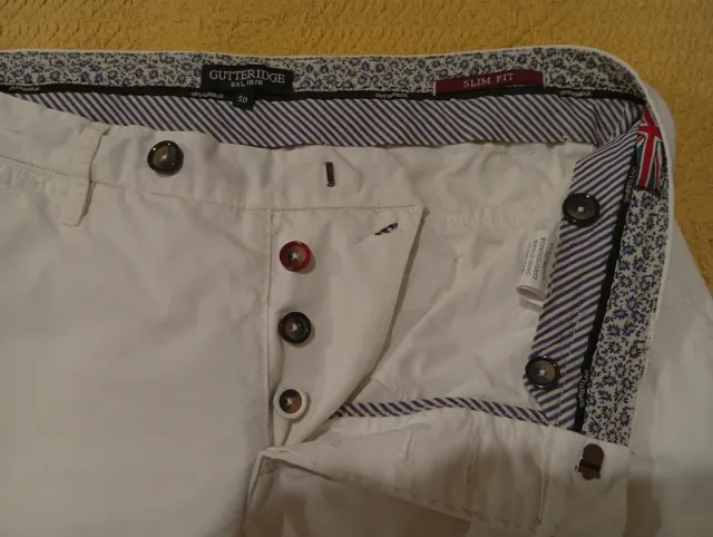 Pantalones Chinos Gutteridge. 100% algodón.