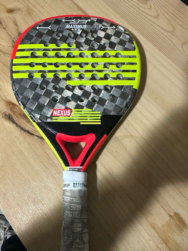 Pala Pádel Carbono Maximus 380 Nexus