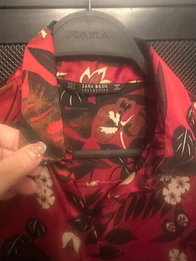 Camisa Zara Estampada Flores Roja