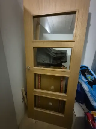 Puerta Roble con Cristales