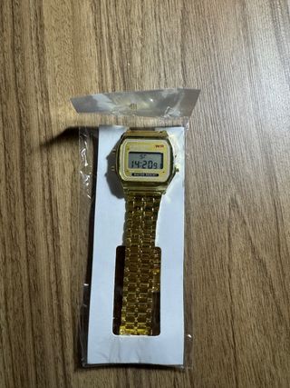 Reloj dorado digital OFERTA