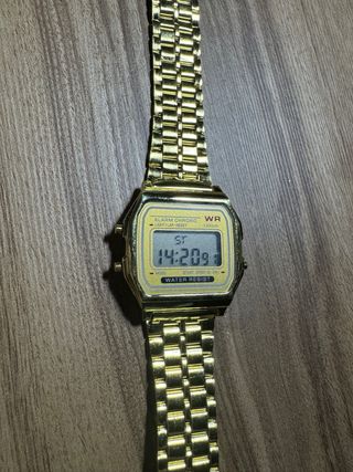 Reloj dorado digital OFERTA