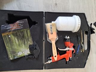 Taladro Makita con cargador y baterías