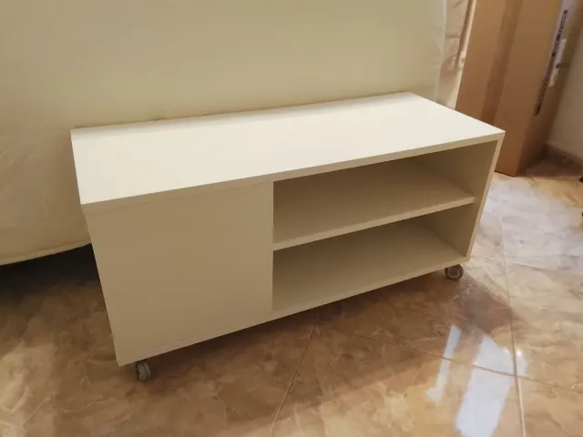 Mesa auxiliar salón con ruedas
