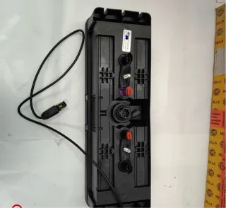 Luz trasera HELLA 2VP 340 961-431 Trailer