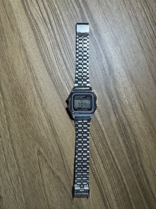 Reloj digital plateado OFERTA