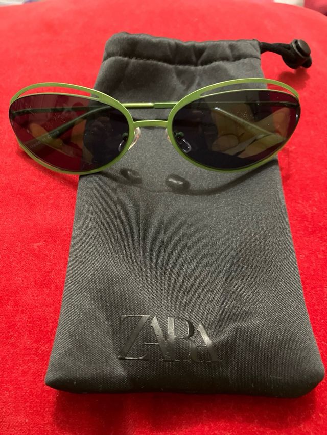 Gafas de sol Zara metálicas verdes