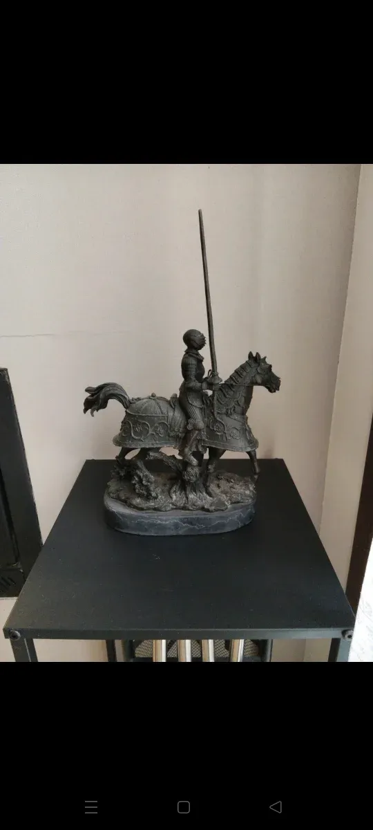 Statua Cavaliere con Lancia