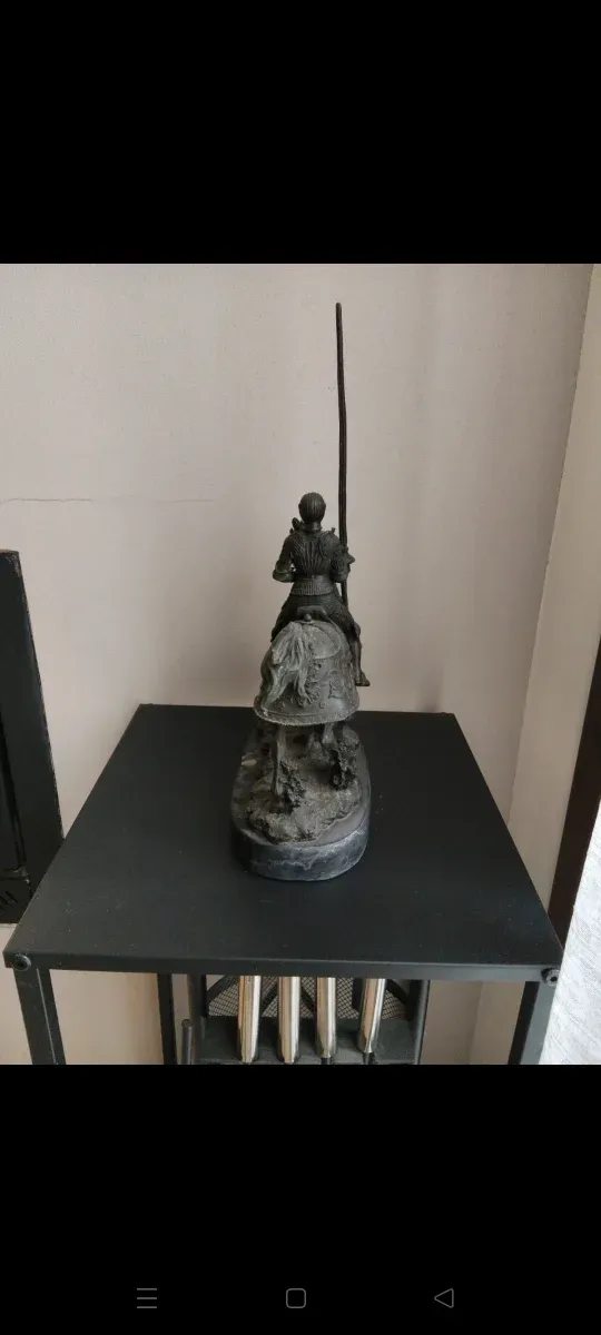 Statua Cavaliere con Lancia