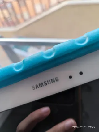 Samsung Galaxy Tab A con funda