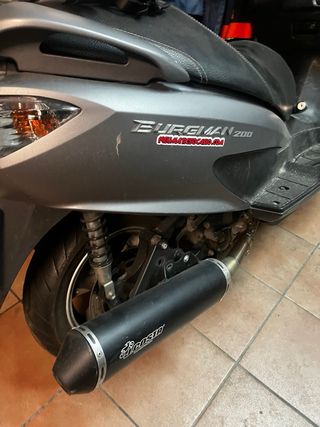 Suzuki Burgman 200 2015