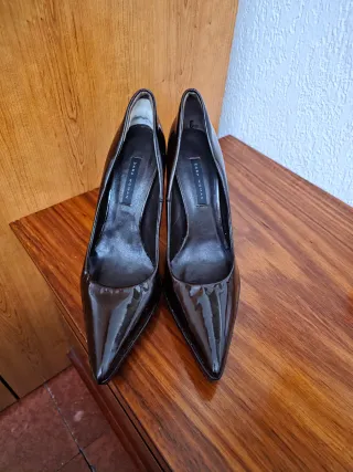 Zapatos tacón Zara Woman Talla 40 color marrón 30