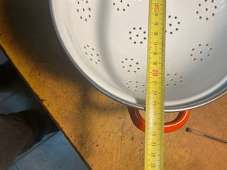 Scolapasta in ceramica bianco e rosso