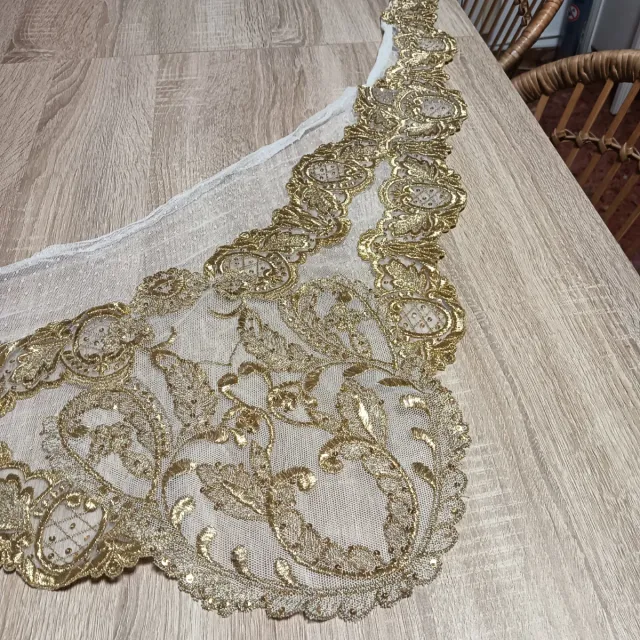 Pico de mantilla dorado para adulta