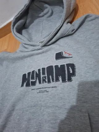 Sudadera Zara Gris con Capucha